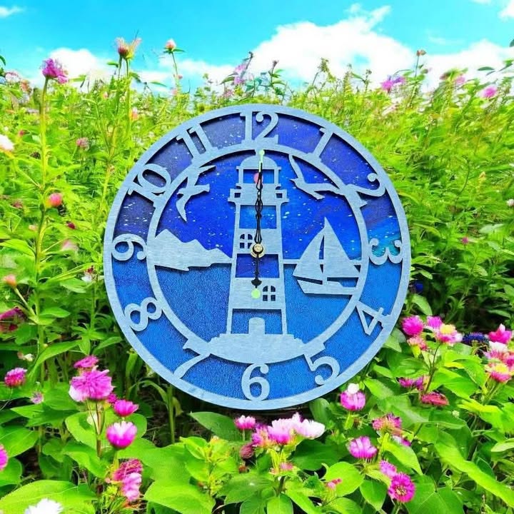 Lighthouse Clock